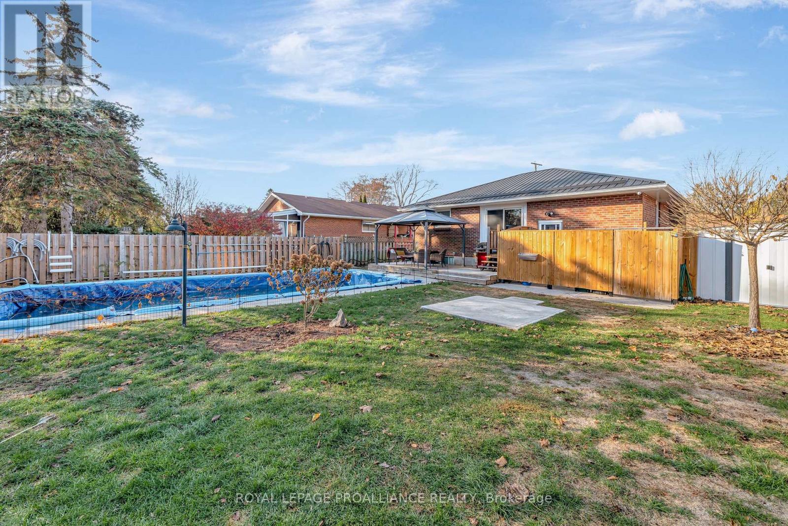 81 Crestview Avenue, Belleville, Ontario K8N 1W6 - Photo 43 - X12564372