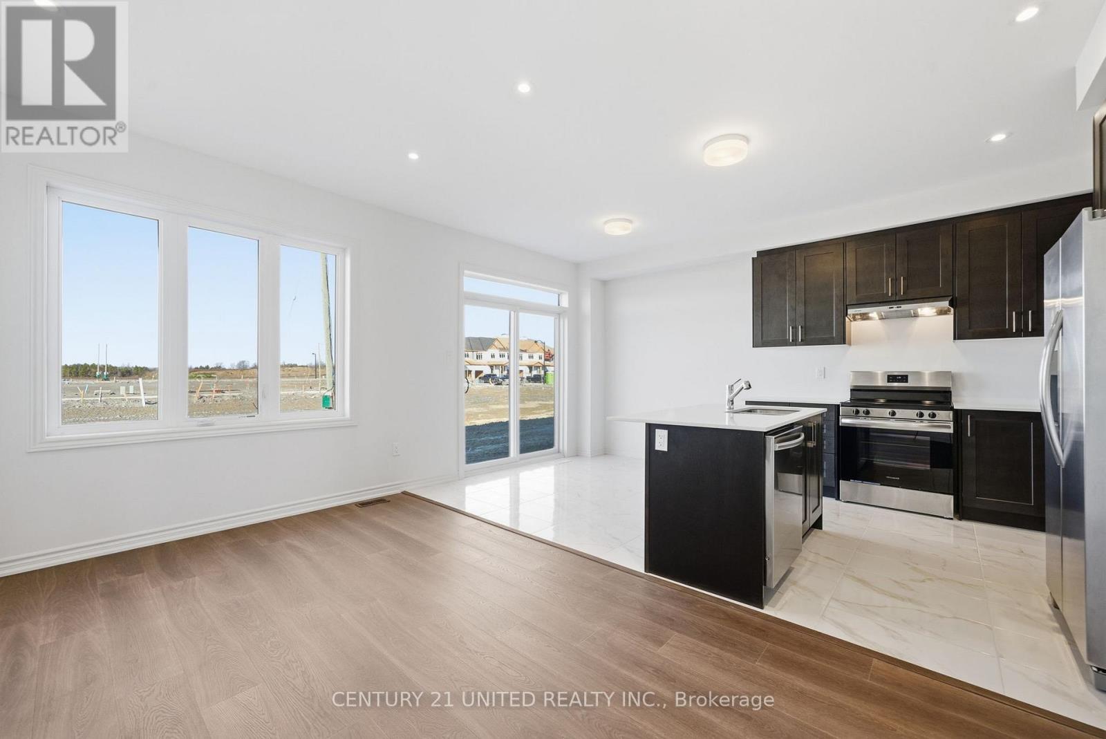 132 Sanderson Drive, Kawartha Lakes, Ontario K9V 0S7 - Photo 17 - X12564488