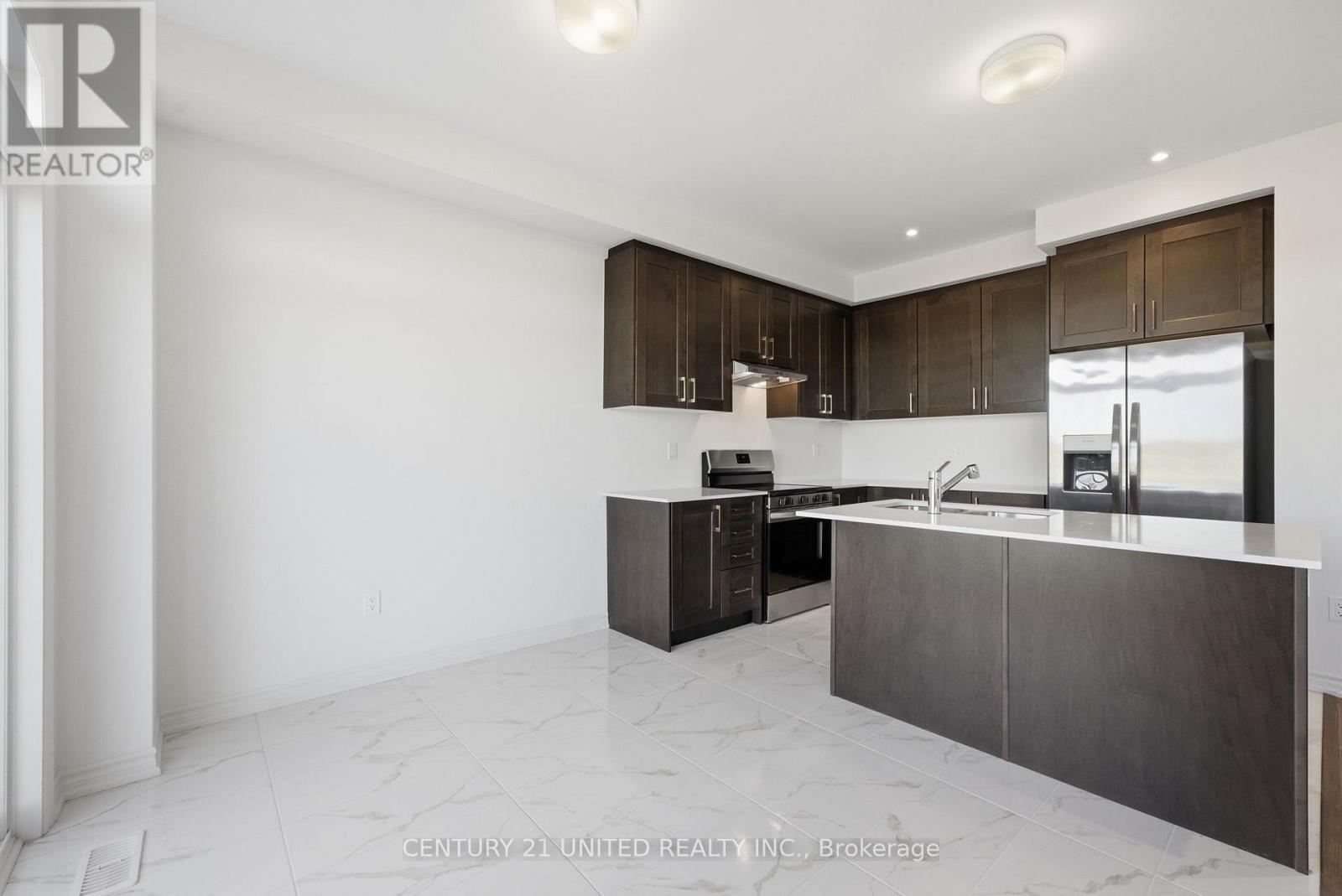 132 Sanderson Drive, Kawartha Lakes, Ontario K9V 0S7 - Photo 22 - X12564488