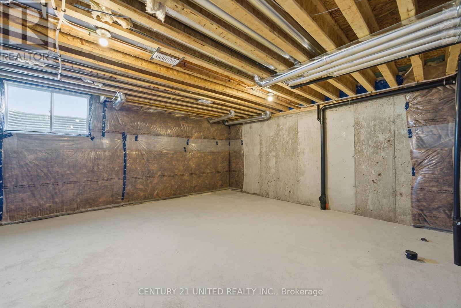 132 Sanderson Drive, Kawartha Lakes, Ontario K9V 0S7 - Photo 43 - X12564488