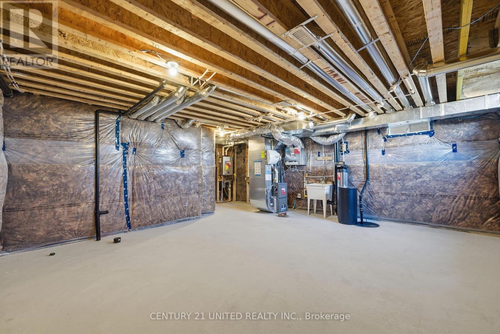 132 Sanderson Drive, Kawartha Lakes, Ontario K9V 0S7 - Photo 44 - X12564488