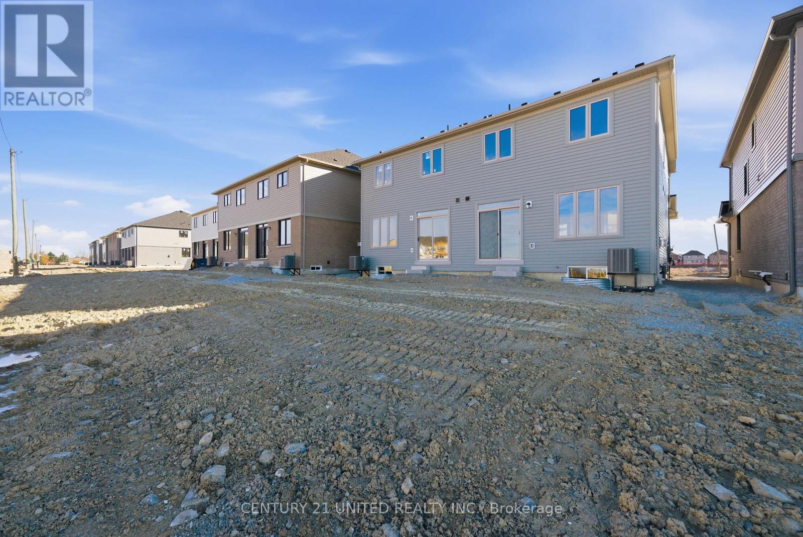 132 Sanderson Drive, Kawartha Lakes, Ontario K9V 0S7 - Photo 47 - X12564488