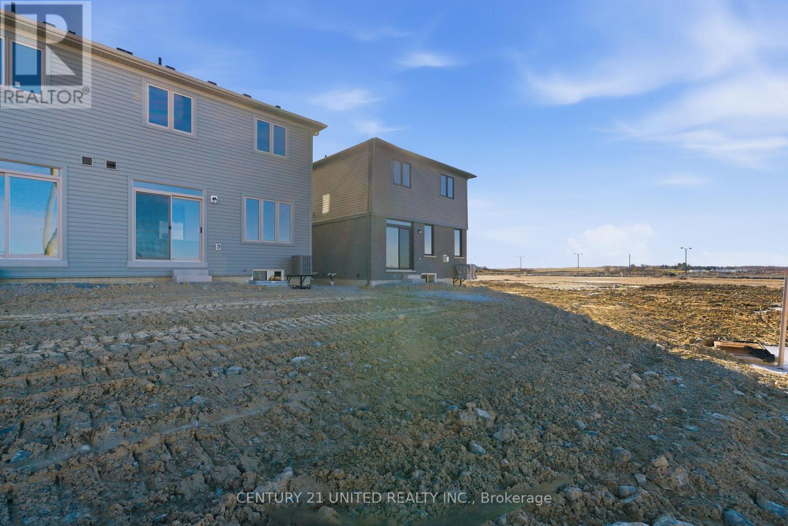 132 Sanderson Drive, Kawartha Lakes, Ontario K9V 0S7 - Photo 48 - X12564488