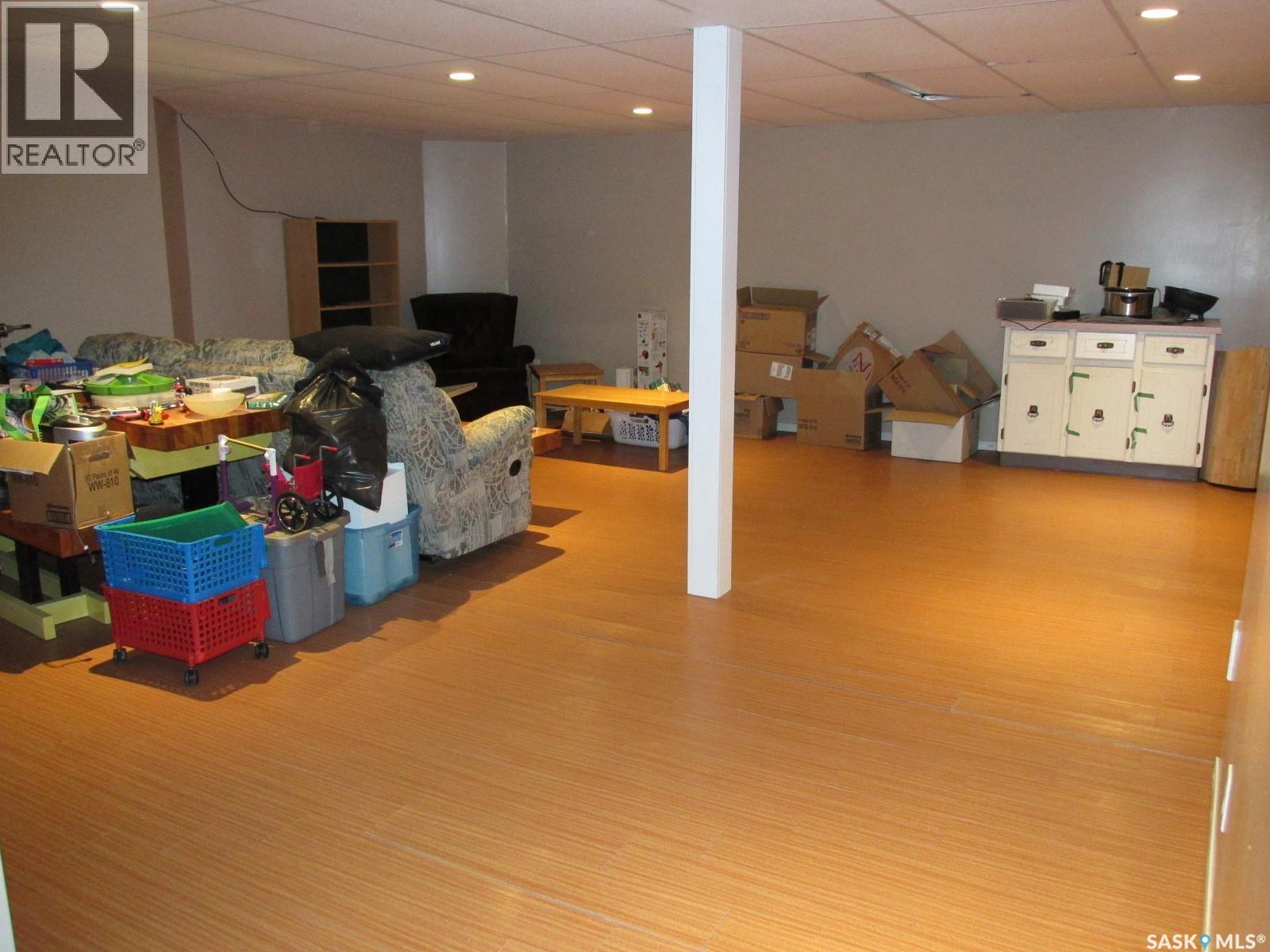 613 9th Avenue W, Nipawin, Saskatchewan  S0E 1E0 - Photo 33 - SK020489