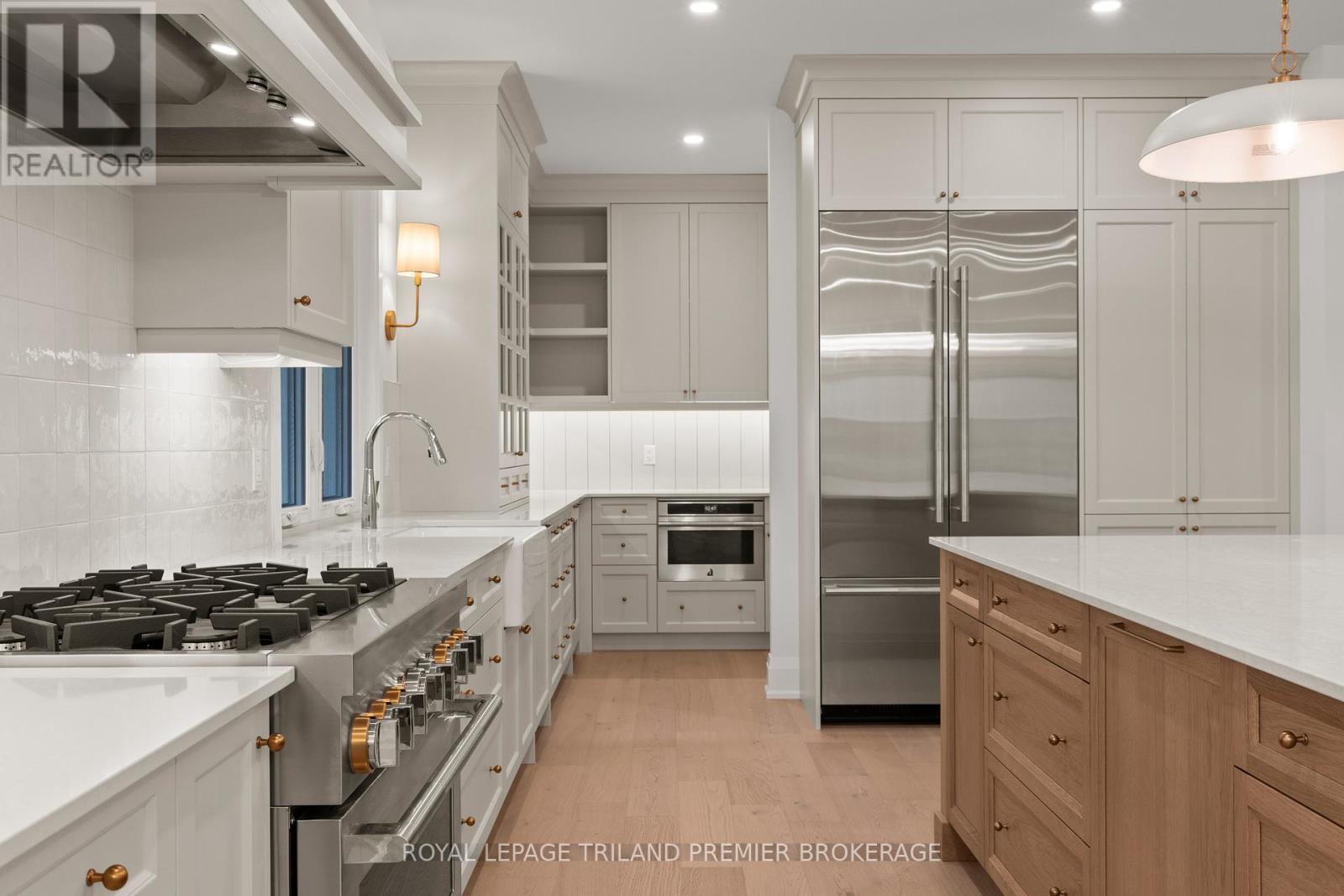 9940 Ontario Street, Lambton Shores, Ontario  N0M 2L0 - Photo 14 - X12564468