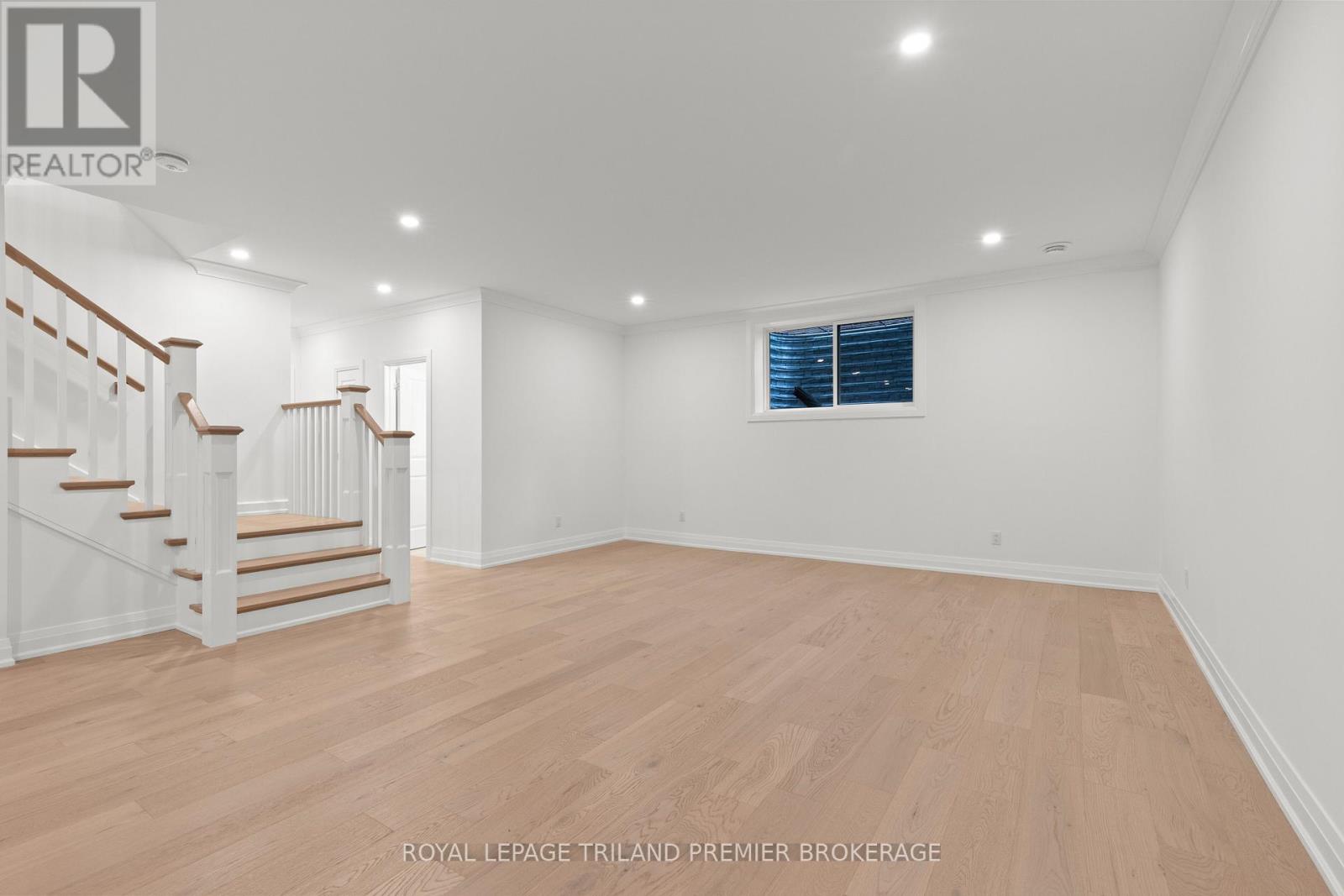 9940 Ontario Street, Lambton Shores, Ontario  N0M 2L0 - Photo 28 - X12564468