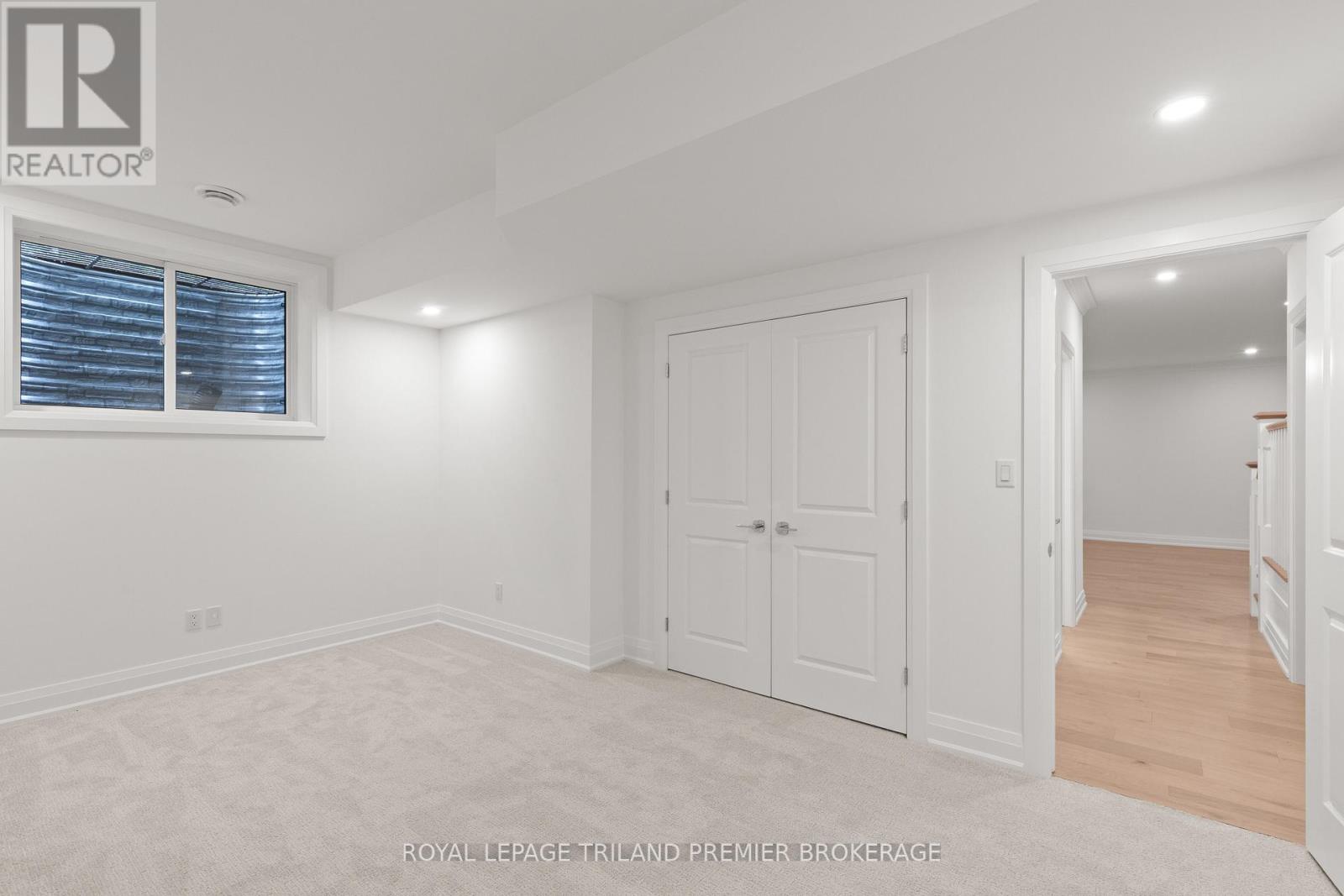 9940 Ontario Street, Lambton Shores, Ontario  N0M 2L0 - Photo 35 - X12564468