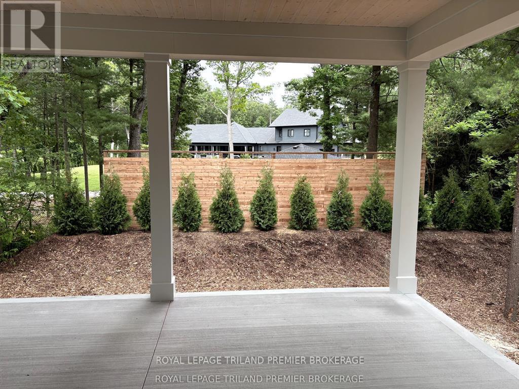 9940 Ontario Street, Lambton Shores, Ontario  N0M 2L0 - Photo 44 - X12564468