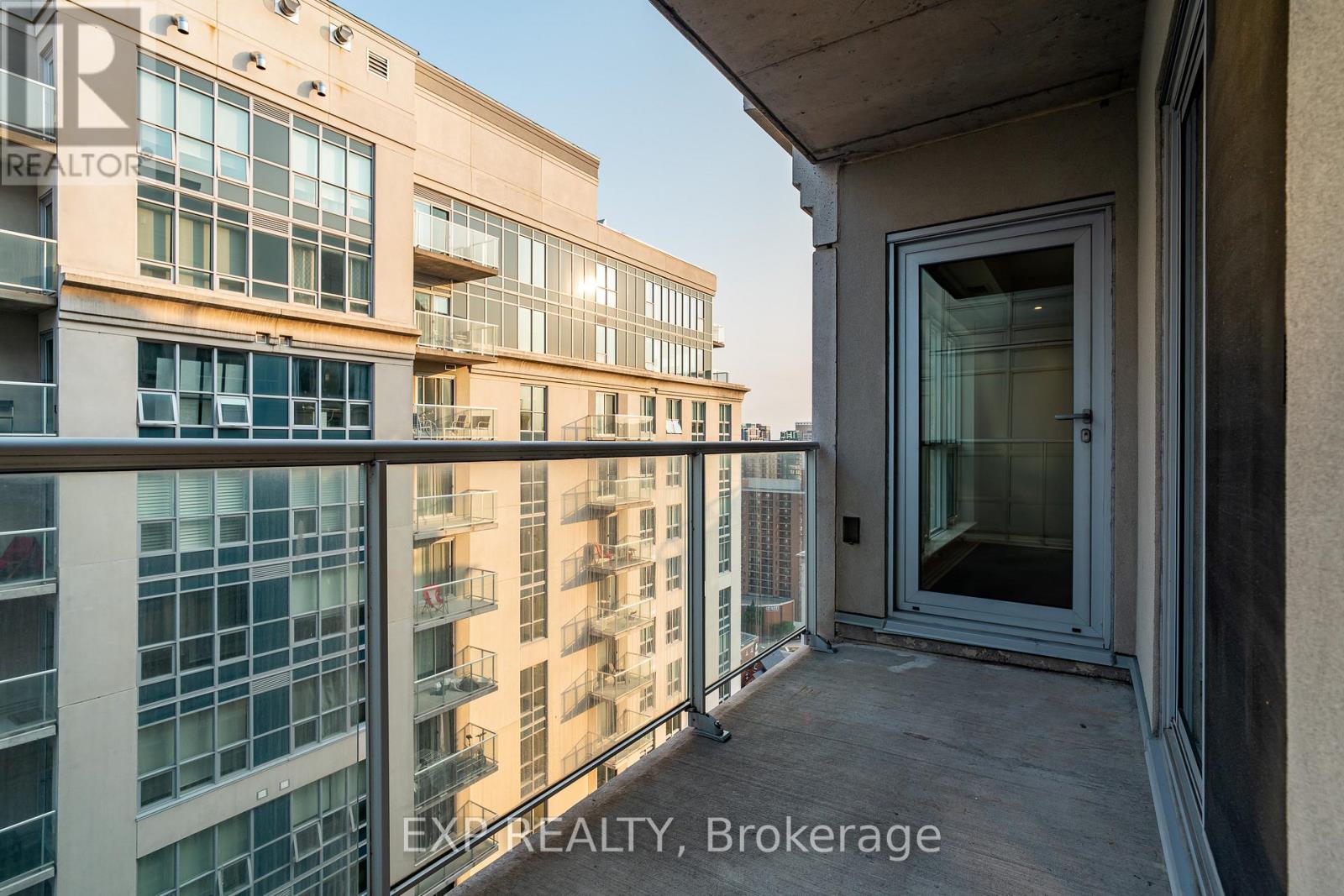 2606 - 242 Rideau Street, Ottawa, Ontario  K1N 0B7 - Photo 9 - X12564500