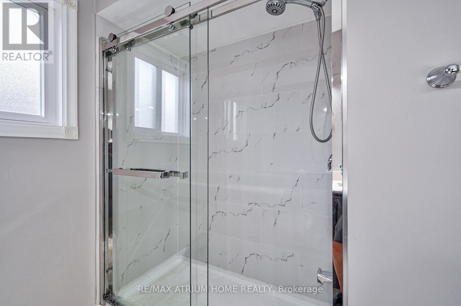 10 Olivewood Drive, Markham, Ontario  L3S 3E3 - Photo 32 - N12513958