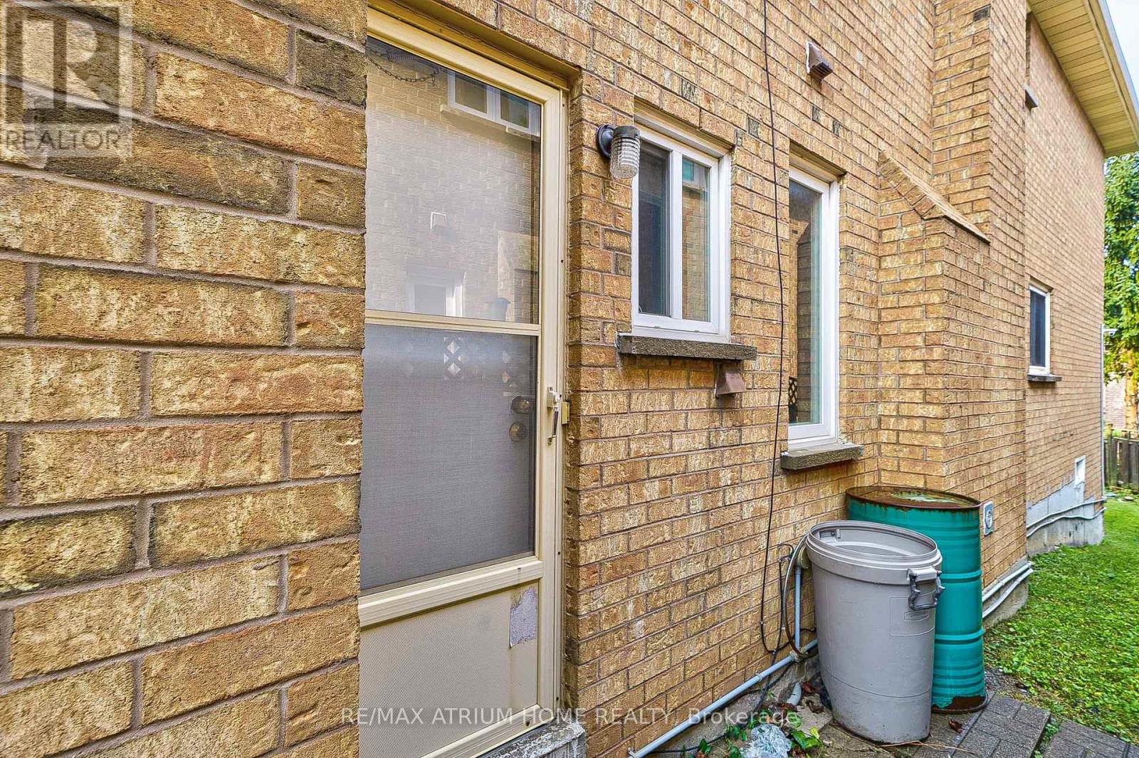 10 Olivewood Drive, Markham, Ontario  L3S 3E3 - Photo 47 - N12513958