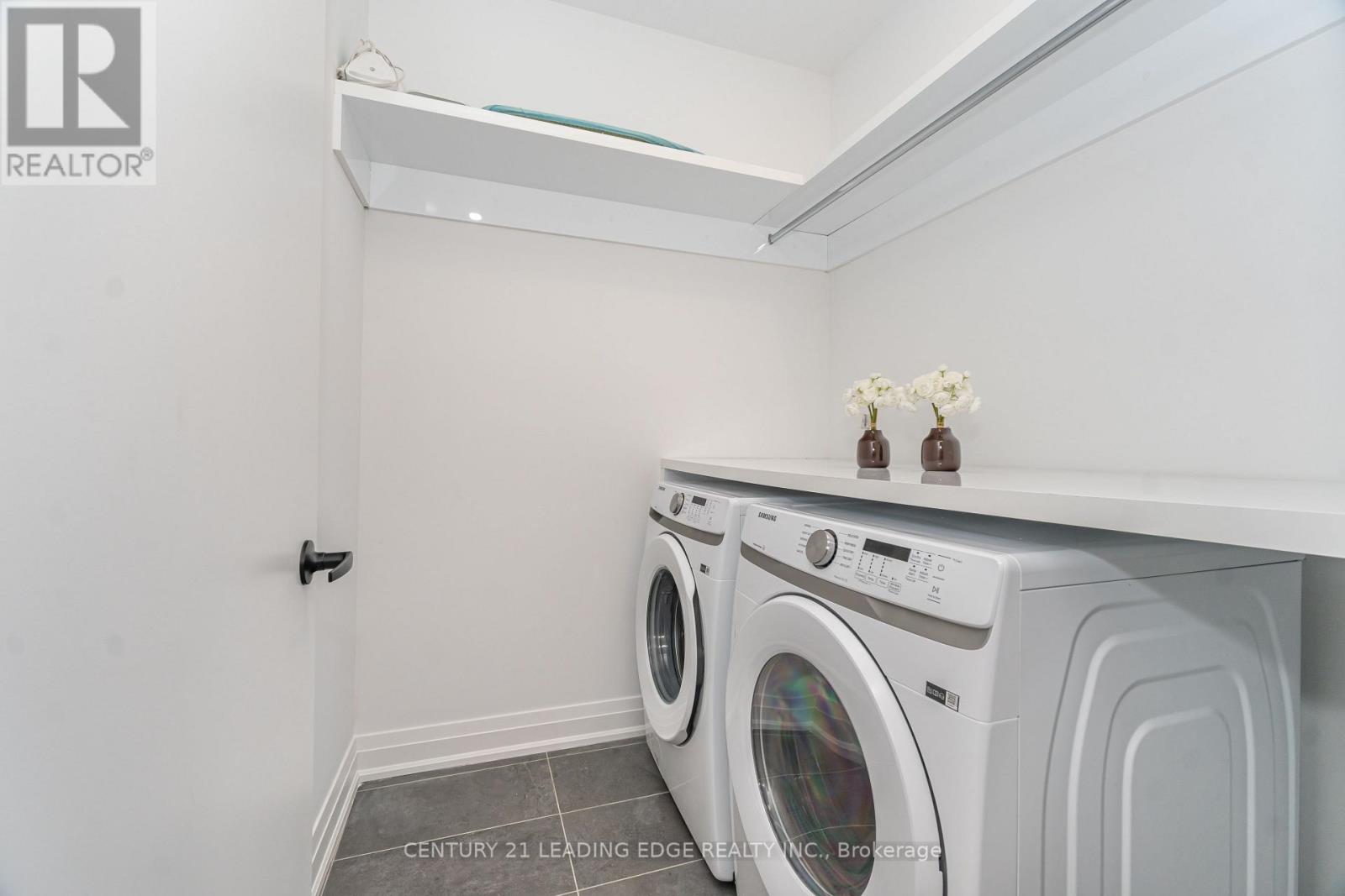 15 Direzze Court, Richmond Hill, Ontario  L4C 5T8 - Photo 27 - N12563844