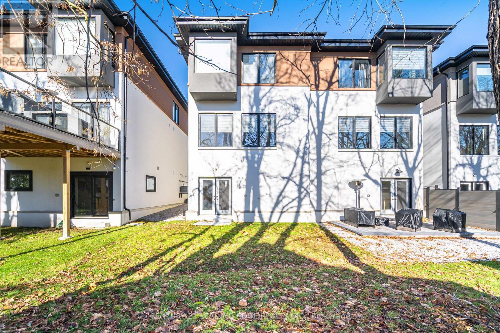 15 Direzze Court, Richmond Hill, Ontario  L4C 5T8 - Photo 15 - N12563844