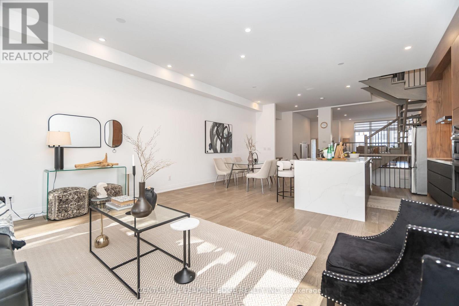 15 Direzze Court, Richmond Hill, Ontario  L4C 5T8 - Photo 29 - N12563844