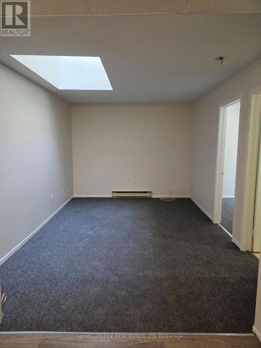 #3 - 180 King Street E, Gananoque, Ontario  K7G 1G2 - Photo 5 - X12564392