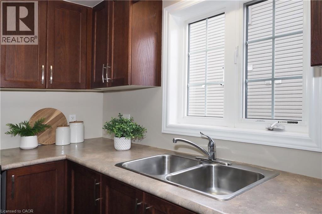 388 Old Huron Road Unit# 6c, Kitchener, Ontario  N2R 0J5 - Photo 11 - 40788301