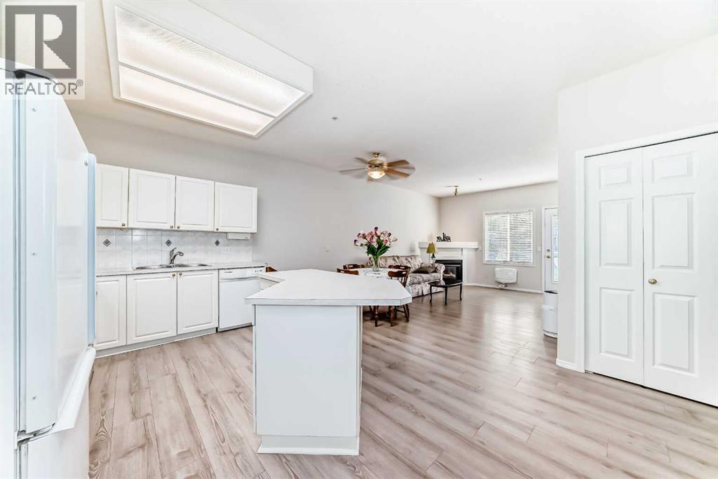 112, 2850 51 Street Sw, Calgary, Alberta  T3E 6S7 - Photo 4 - A2259945