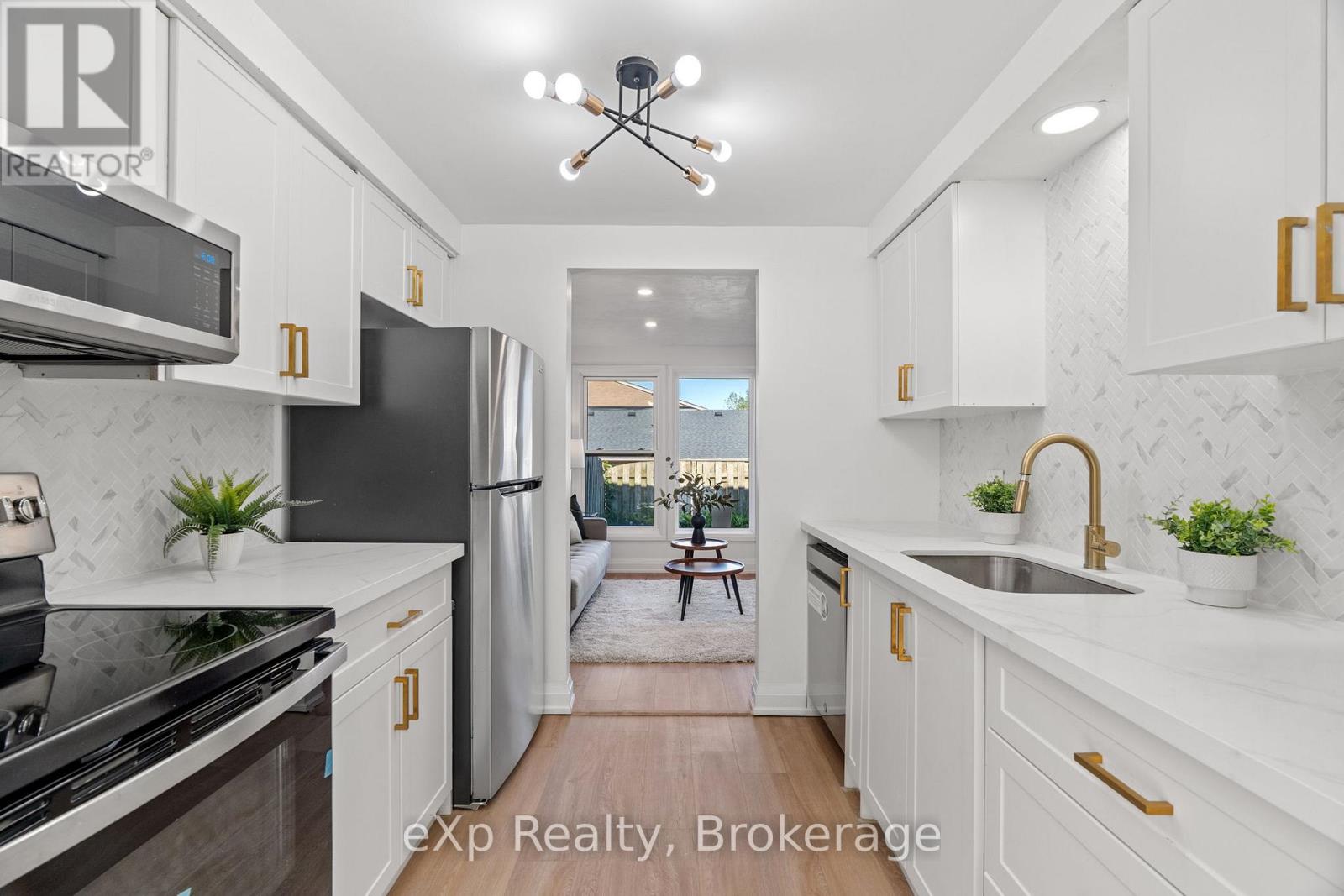 38 - 88 Avonwood Drive, Stratford, Ontario  N4Z 1B3 - Photo 11 - X12564478