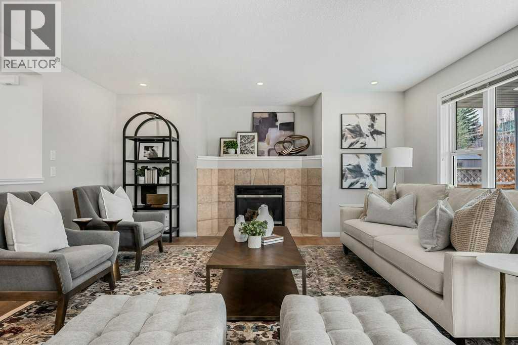 48 Panamount Crescent Nw, Calgary, Alberta  T3K 5L8 - Photo 4 - A2270896