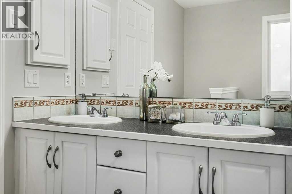 48 Panamount Crescent Nw, Calgary, Alberta  T3K 5L8 - Photo 29 - A2270896