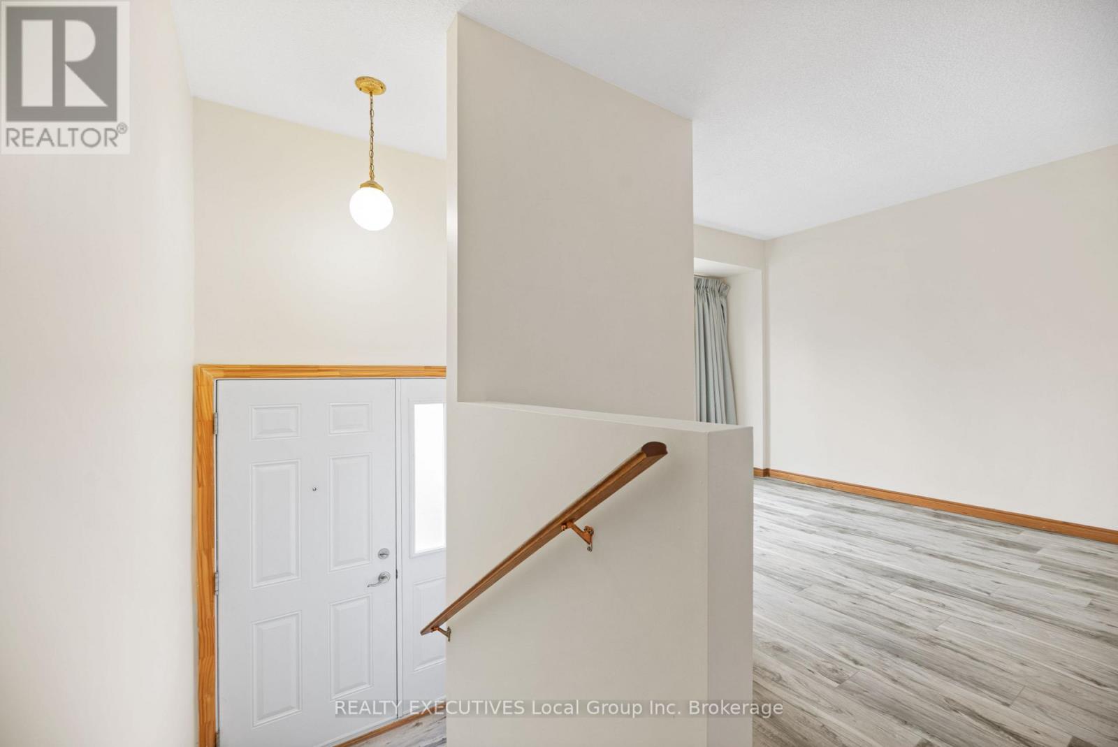 35 - 624 Lakeshore Drive, North Bay (Ferris), Ontario  P1A 2E8 - Photo 5 - X12160069