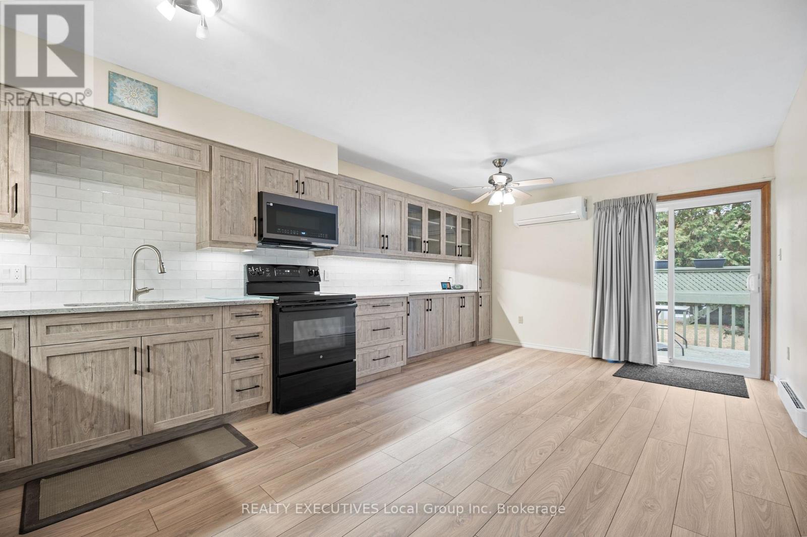 35 - 624 Lakeshore Drive, North Bay (Ferris), Ontario  P1A 2E8 - Photo 8 - X12160069