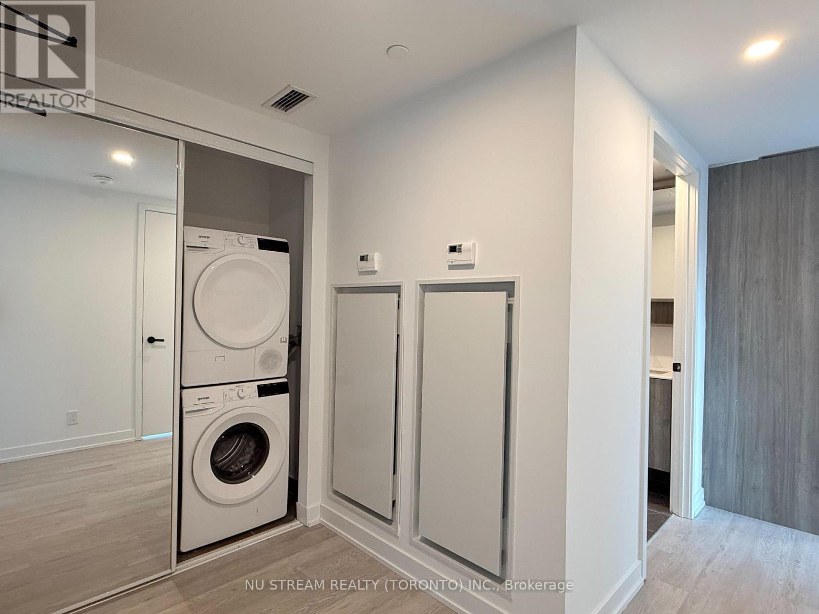 2210 - 88 Queen Street E, Toronto, Ontario  M5C 0B6 - Photo 13 - C12564410