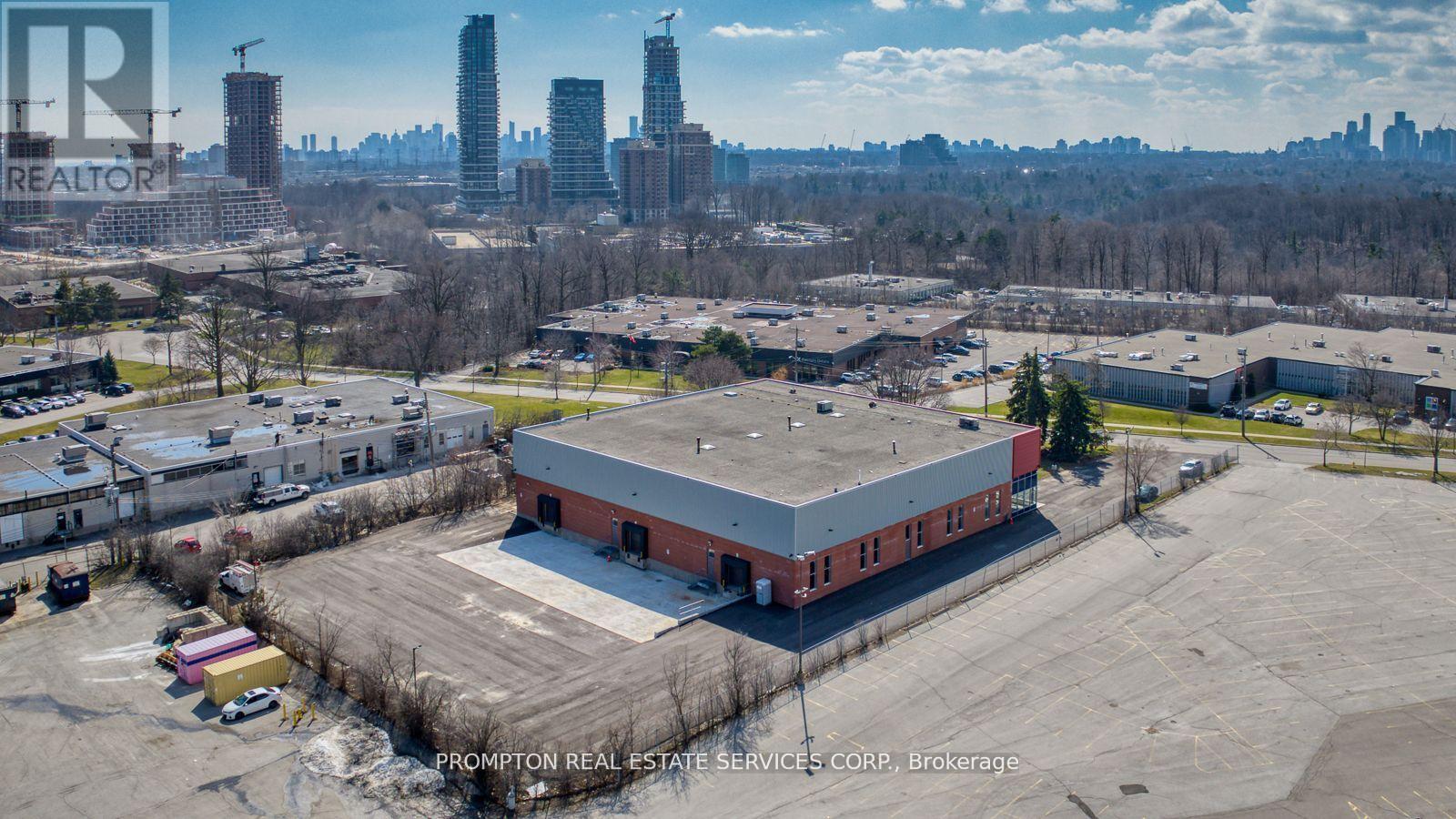 Unit 2 - 35 Prince Andrew Place, Toronto, Ontario  M3C 2H2 - Photo 9 - C12564422