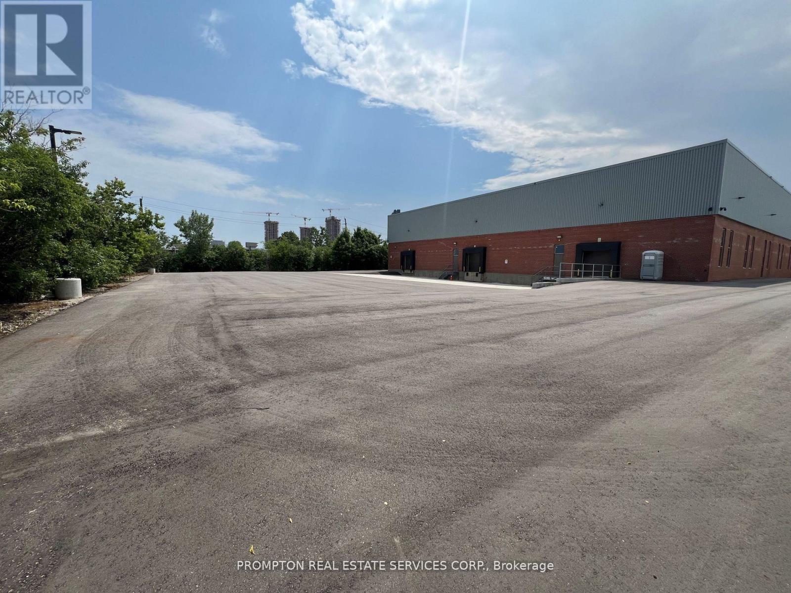 Unit 2 & 3 - 35 Prince Andrew Place, Toronto, Ontario  M3C 2H2 - Photo 11 - C12564464