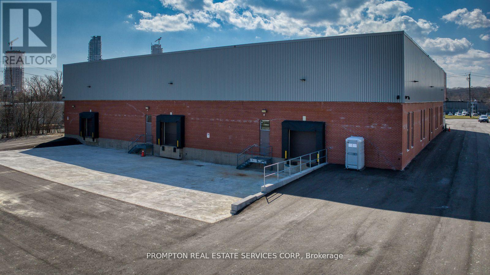 Unit 2 & 3 - 35 Prince Andrew Place, Toronto, Ontario  M3C 2H2 - Photo 13 - C12564464