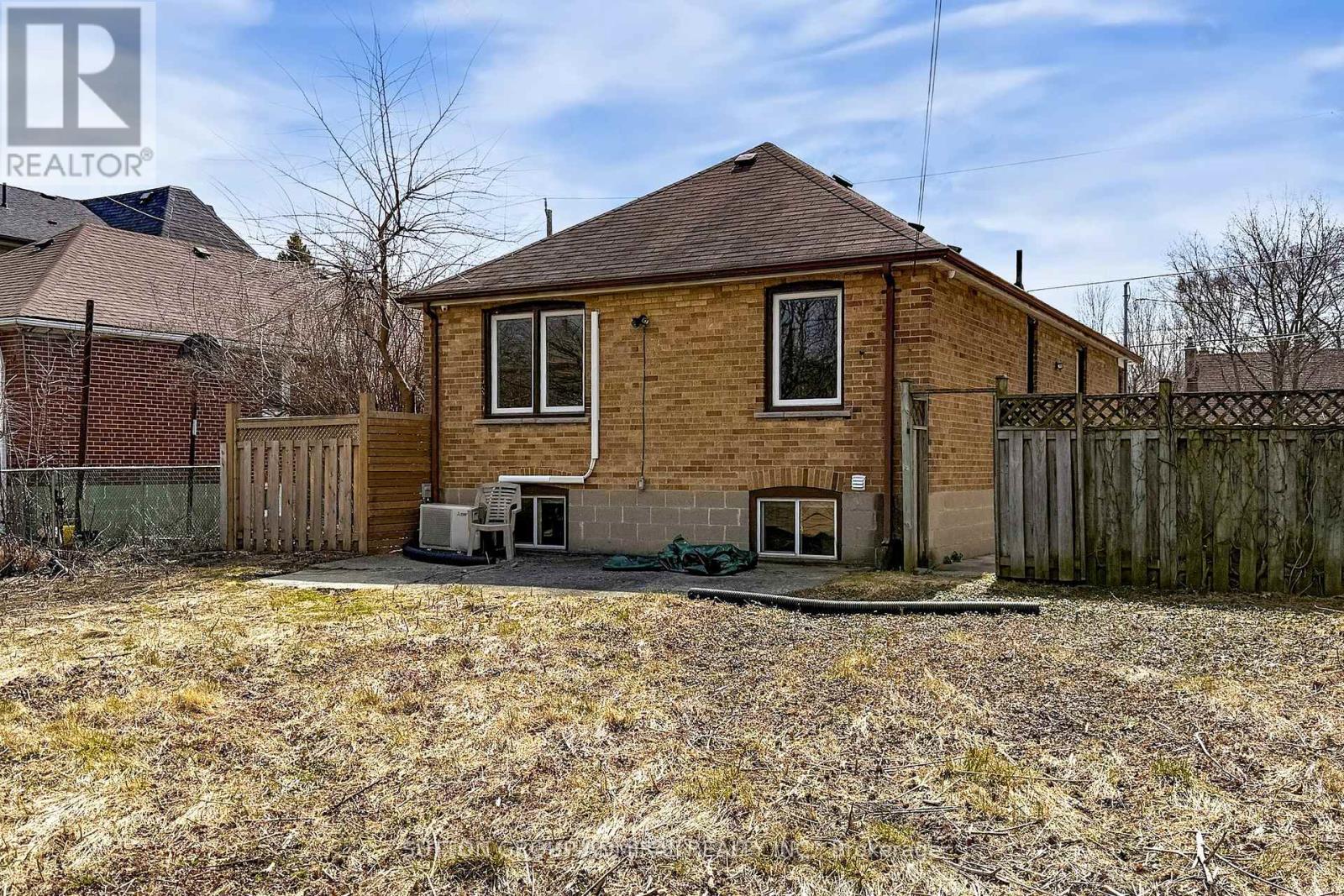 76 Ridgevale Drive, Toronto, Ontario  M6A 1L1 - Photo 45 - C12564480