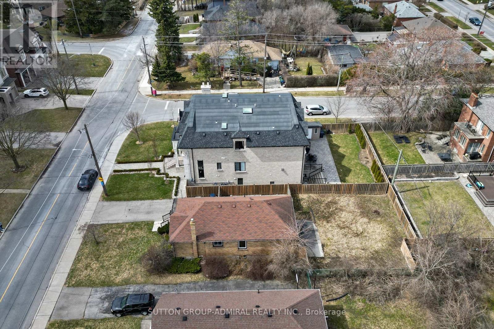 76 Ridgevale Drive, Toronto, Ontario  M6A 1L1 - Photo 50 - C12564480