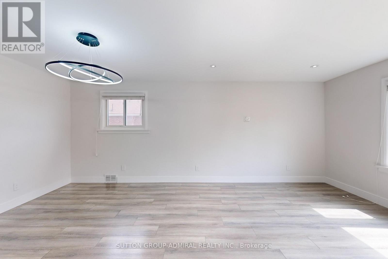 76 Ridgevale Drive, Toronto, Ontario  M6A 1L1 - Photo 9 - C12564480