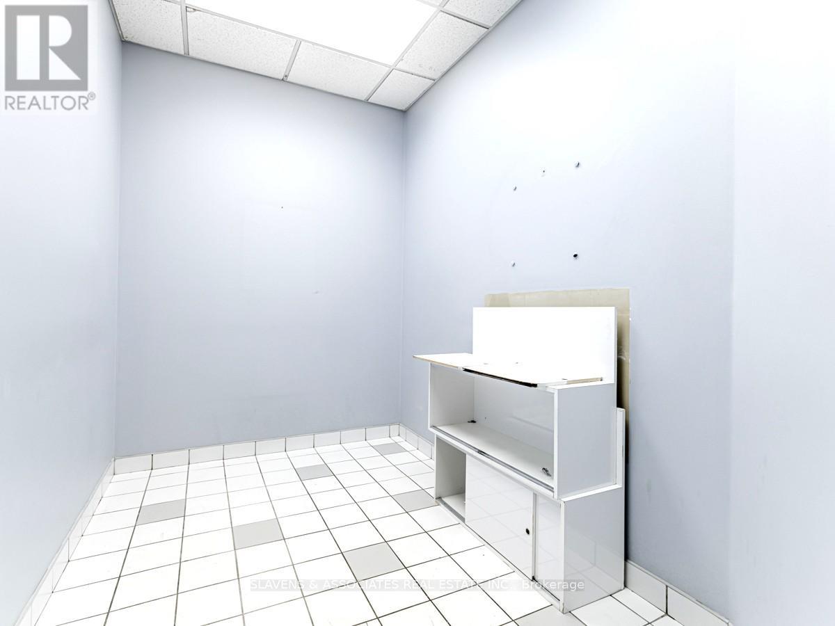 2nd Flr - 1106 Eglinton Avenue W, Toronto, Ontario  M6C 2E2 - Photo 3 - C12564522