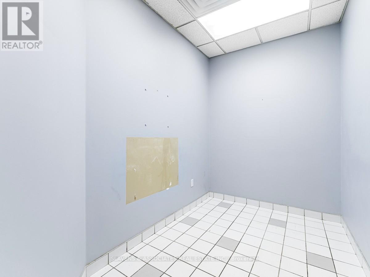 2nd Flr - 1106 Eglinton Avenue W, Toronto, Ontario  M6C 2E2 - Photo 4 - C12564522