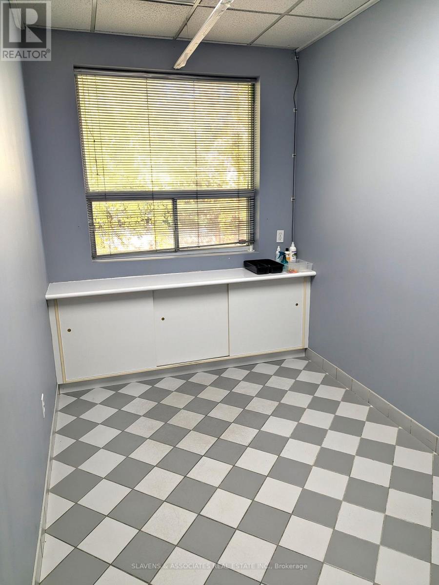 2nd Flr - 1106 Eglinton Avenue W, Toronto, Ontario  M6C 2E2 - Photo 9 - C12564522