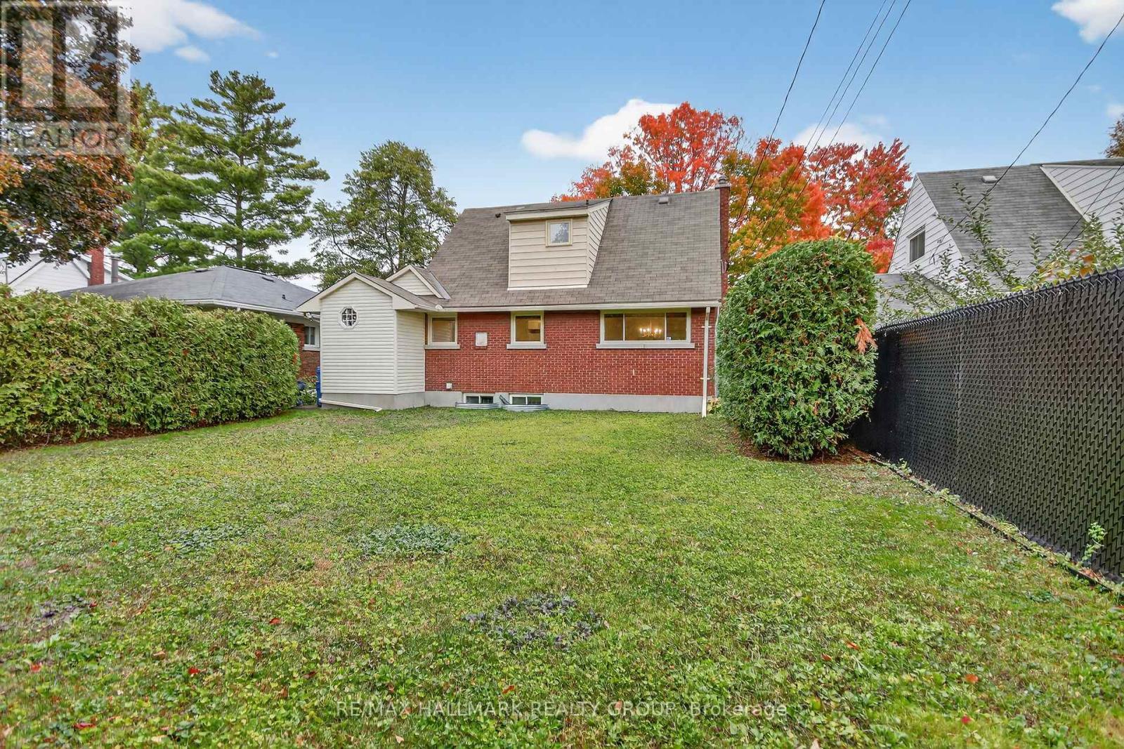 2042 Tilson Street, Ottawa, Ontario  K1G 2M7 - Photo 29 - X12534754