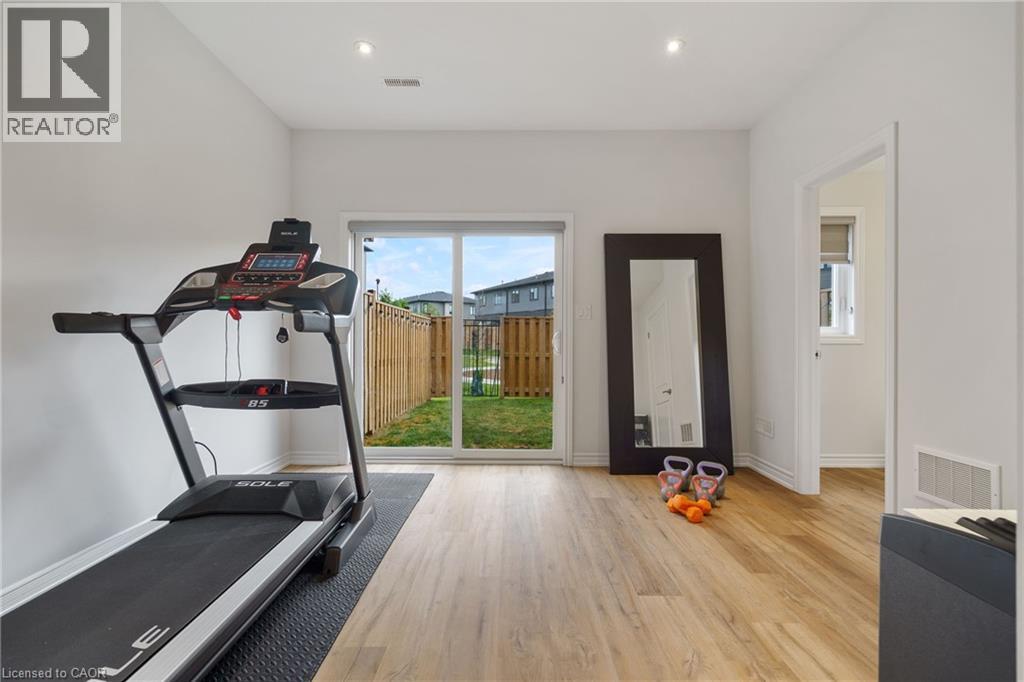 52 Cadwell Lane, Hamilton, Ontario  L9C 0E8 - Photo 26 - 40789693