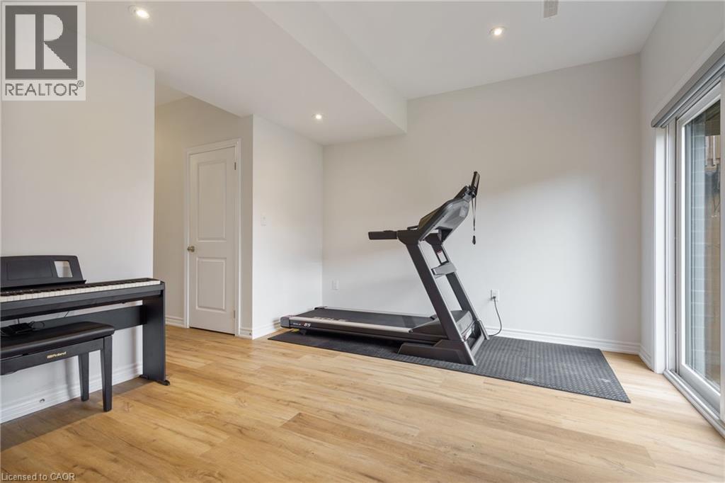 52 Cadwell Lane, Hamilton, Ontario  L9C 0E8 - Photo 27 - 40789693