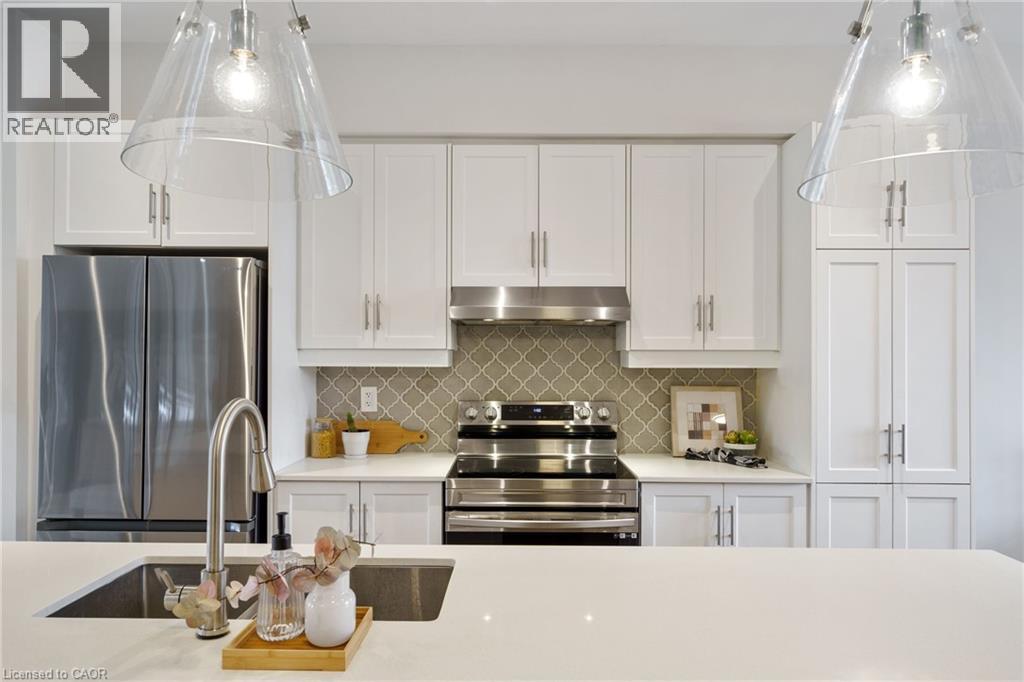 52 Cadwell Lane, Hamilton, Ontario  L9C 0E8 - Photo 12 - 40789693