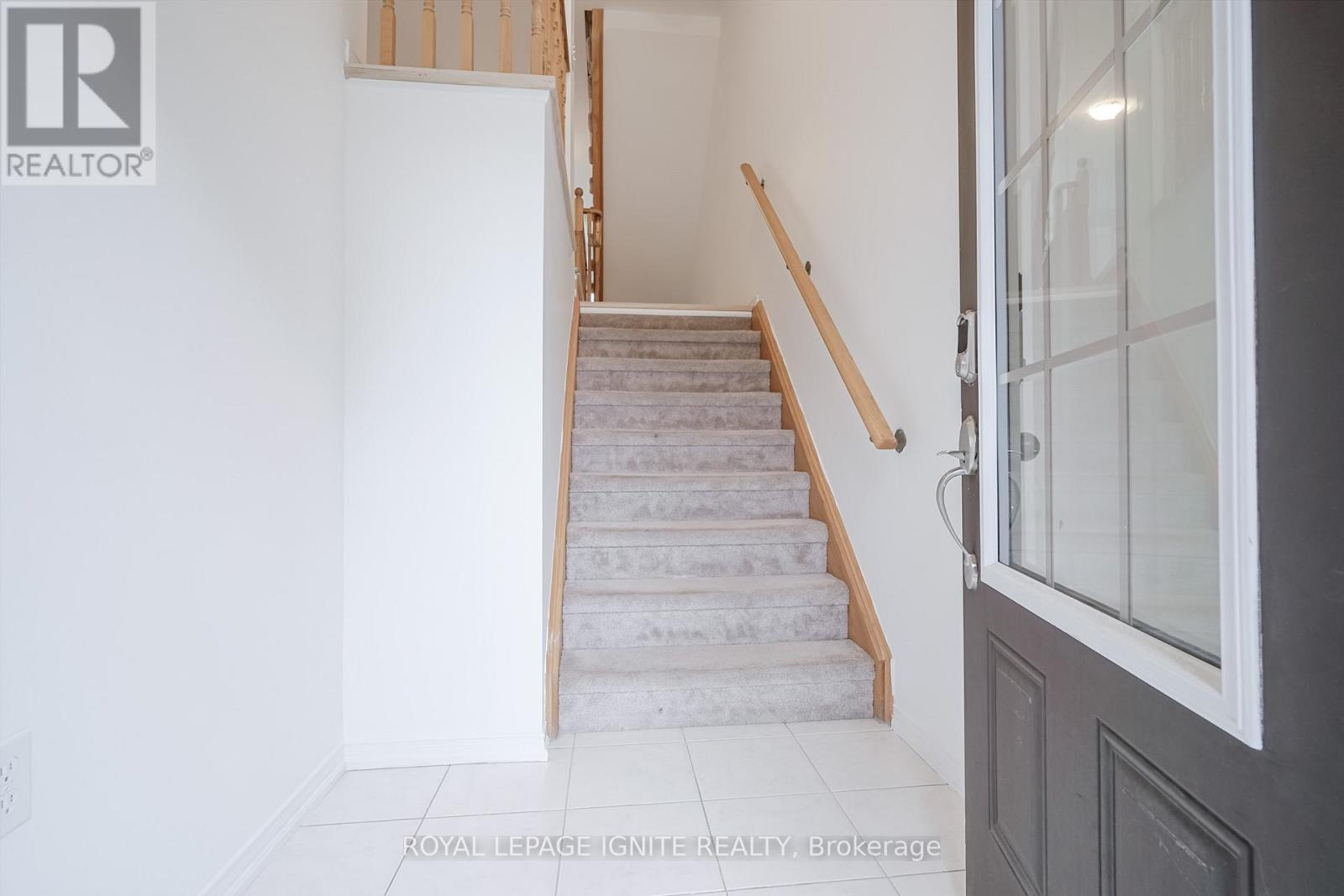 2655 Deputy Minister Path, Oshawa, Ontario  L1L 0M7 - Photo 4 - E12564366