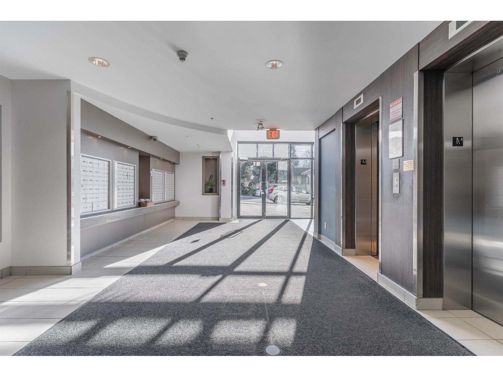 220 13789 107a Avenue, Surrey, British Columbia  V3T 0B8 - Photo 6 - R3069024