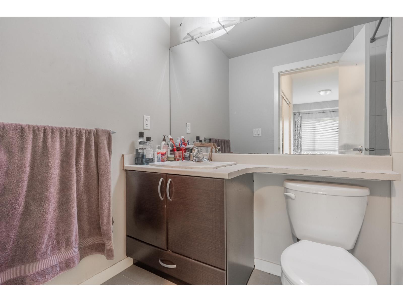 220 13789 107a Avenue, Surrey, British Columbia  V3T 0B8 - Photo 15 - R3069024