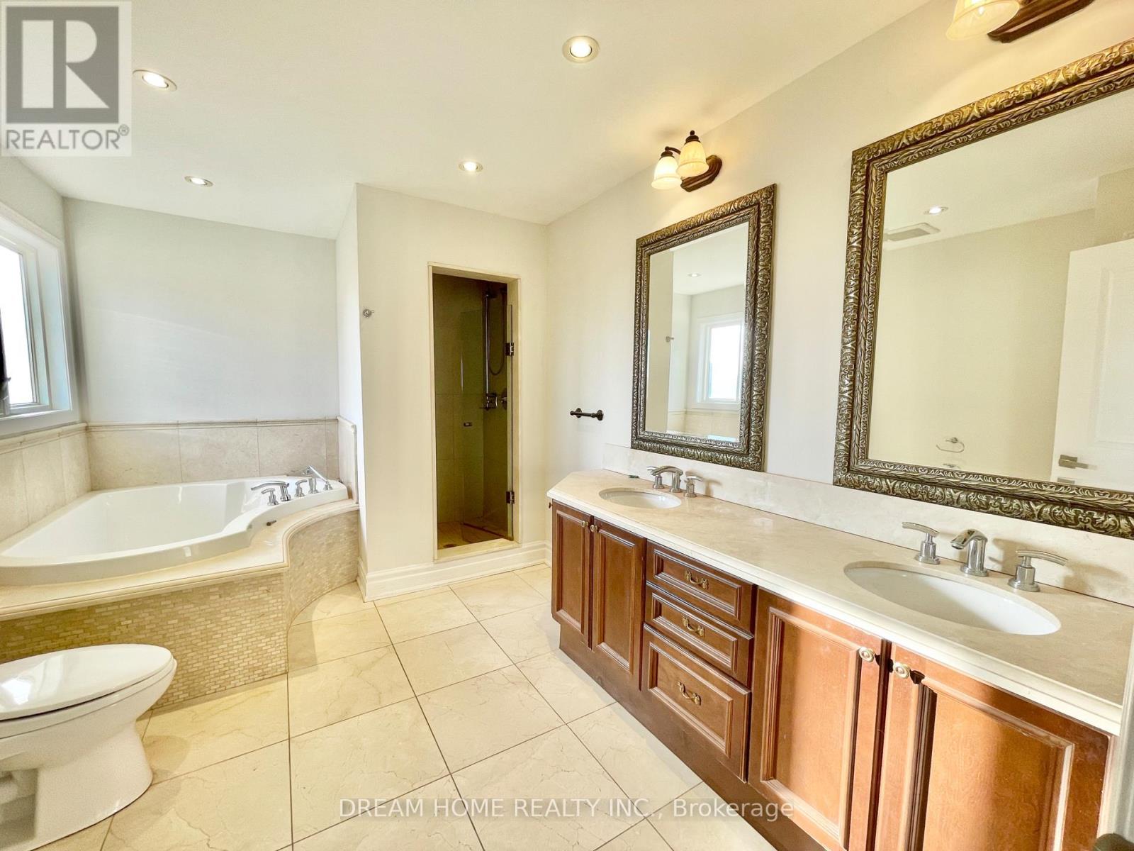 25a Oak Avenue, Richmond Hill, Ontario  L4C 6R5 - Photo 13 - N12564370