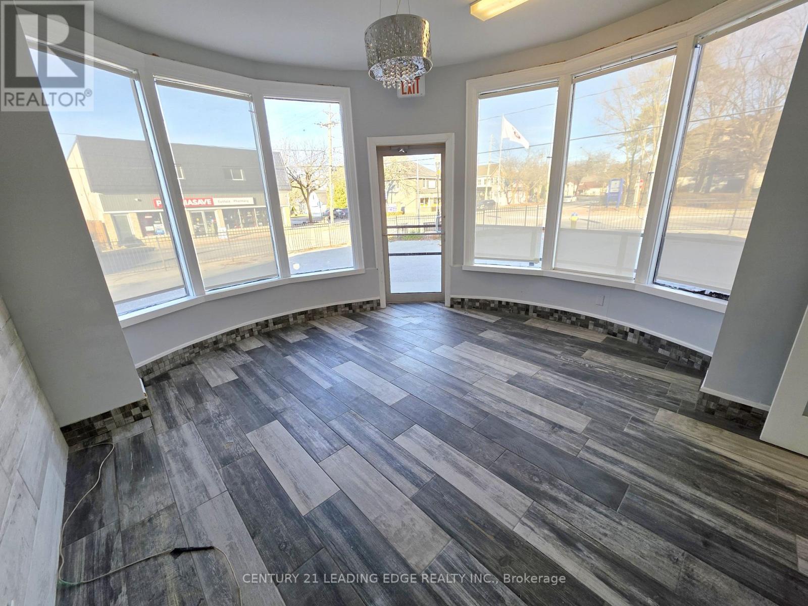 21100 Dalton Road, Georgina, Ontario  L0E 1L0 - Photo 6 - N12564376