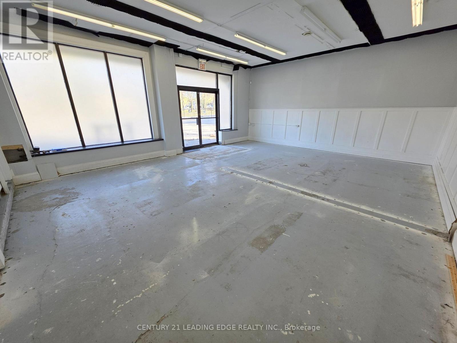 21100 Dalton Road, Georgina, Ontario  L0E 1L0 - Photo 9 - N12564376