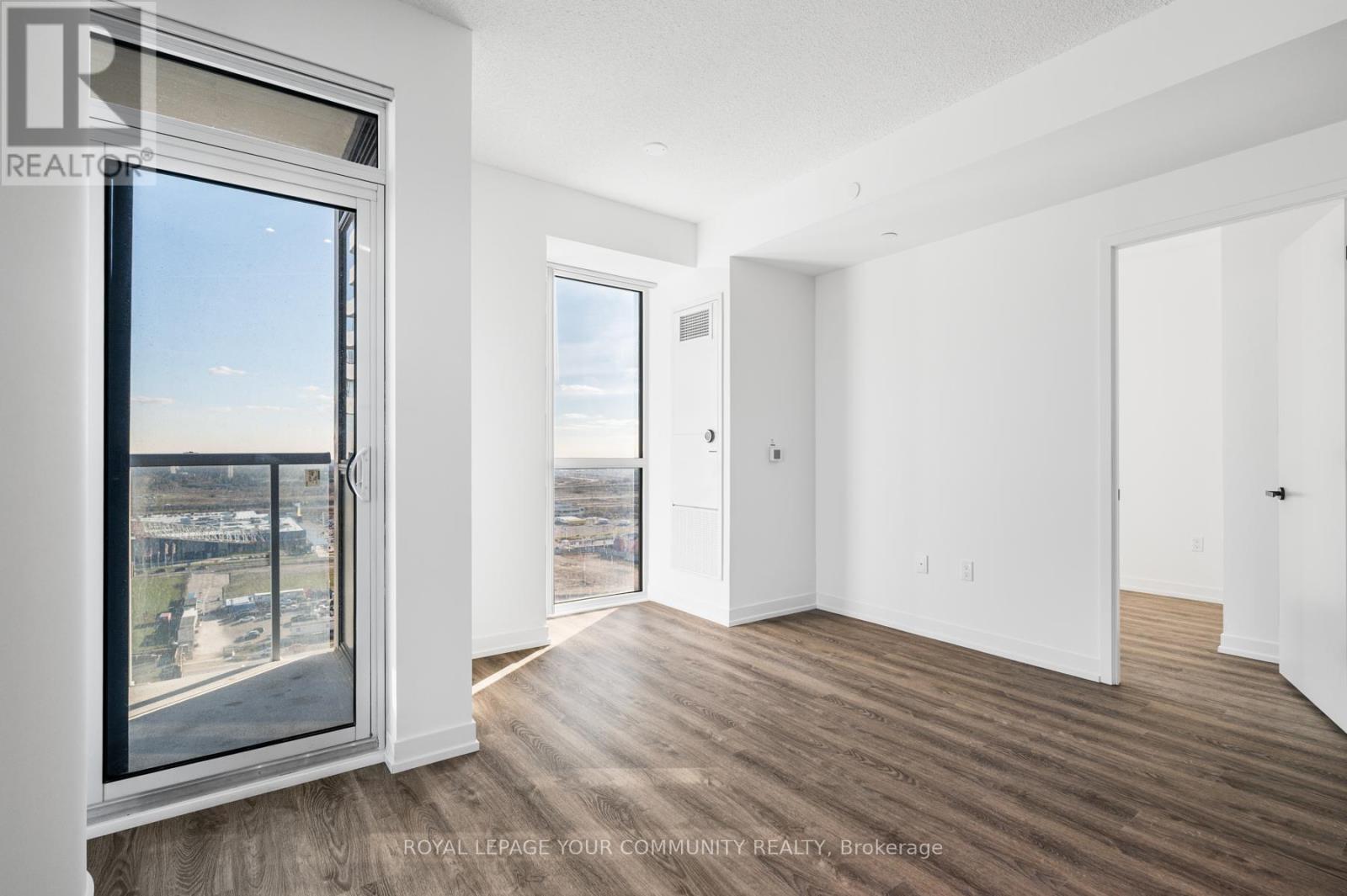 2009 - 8 Interchange Way, Vaughan, Ontario  L4K 0R2 - Photo 11 - N12564524