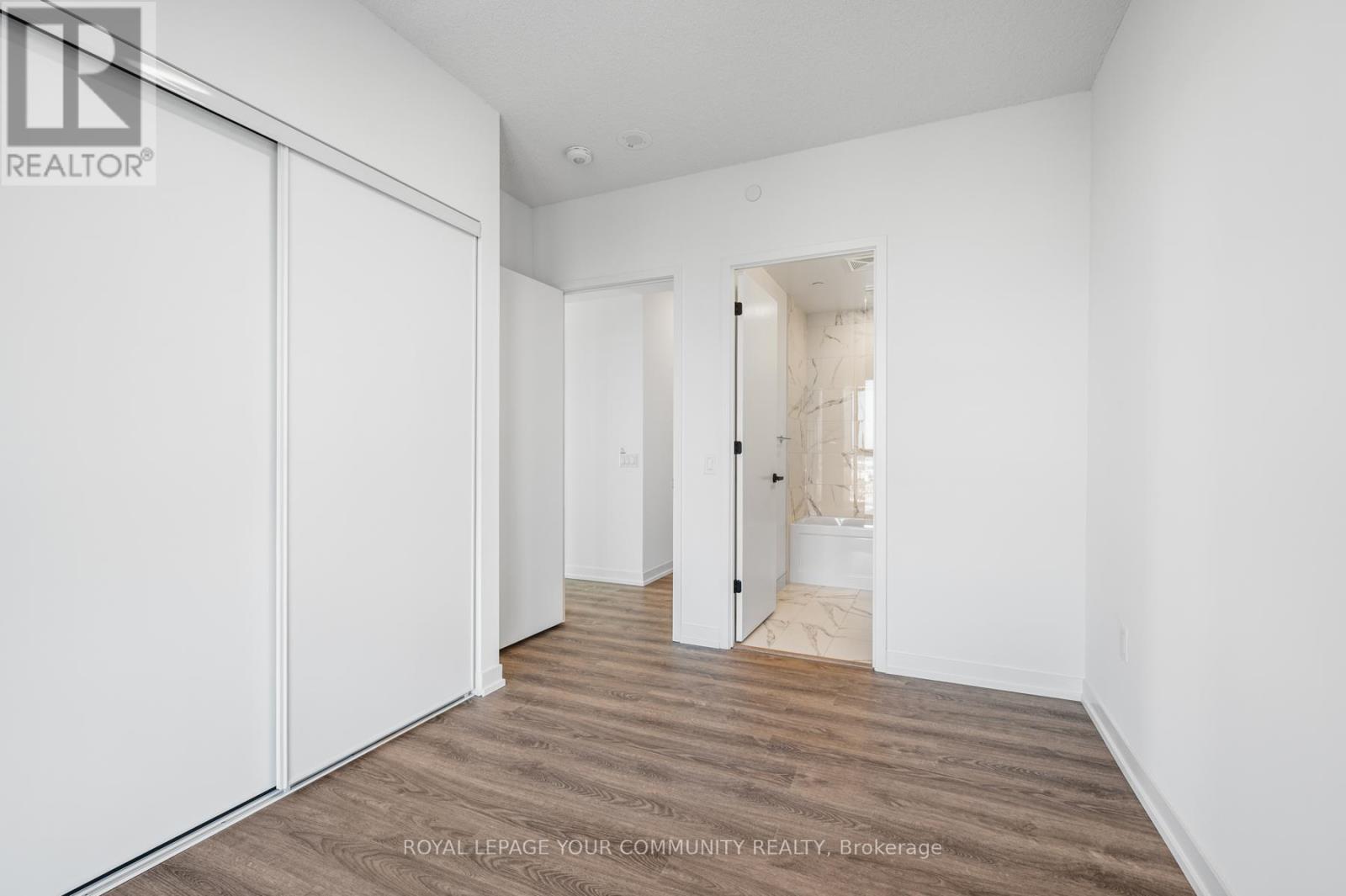 2009 - 8 Interchange Way, Vaughan, Ontario  L4K 0R2 - Photo 13 - N12564524