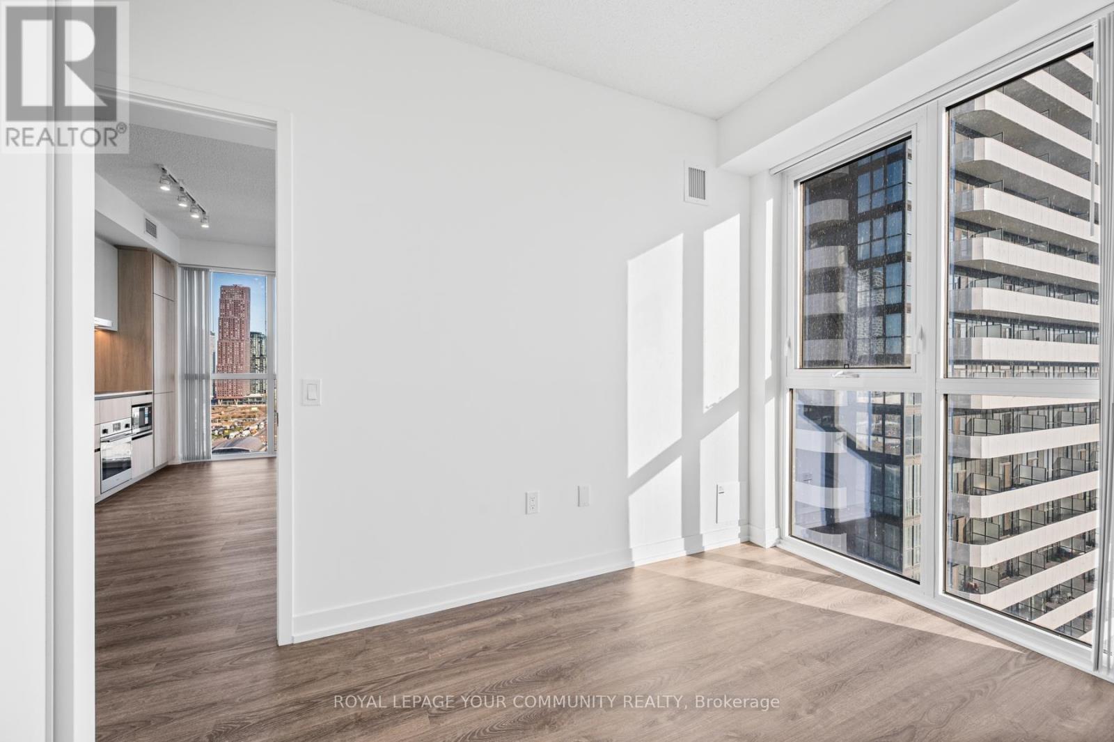 2009 - 8 Interchange Way, Vaughan, Ontario  L4K 0R2 - Photo 17 - N12564524