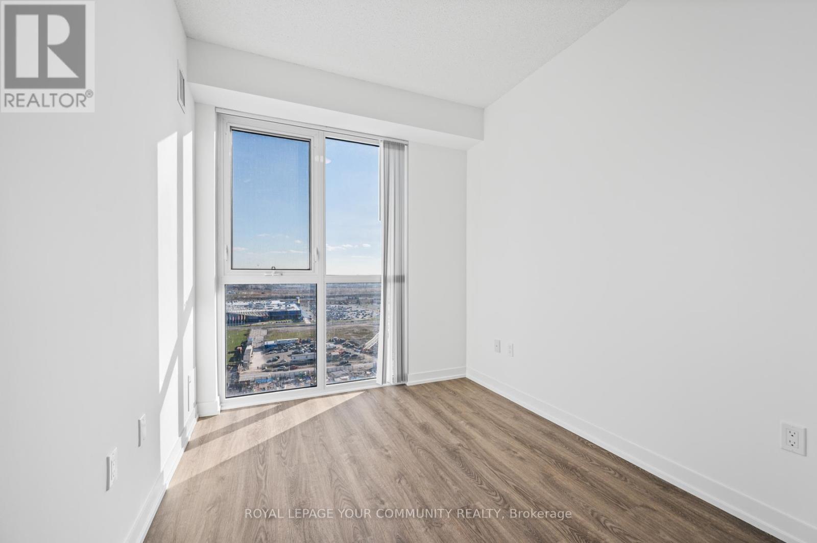 2009 - 8 Interchange Way, Vaughan, Ontario  L4K 0R2 - Photo 18 - N12564524